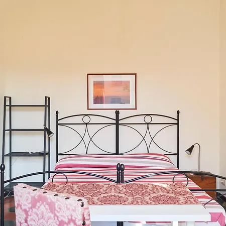 La Casa Nel Centro Storico Apartmán Imperia