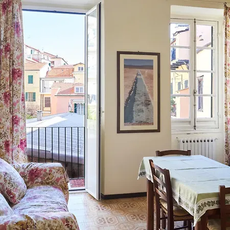 Apartment La Casa Nel Centro Storico Imperia